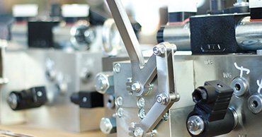 Projektirung eines Hydraulikzylinders für einen Kunden aus Hannover und Dresden